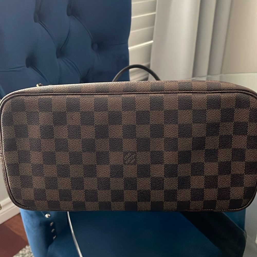 Louis Vuitton Neverfull MM - Picture 4 of 12